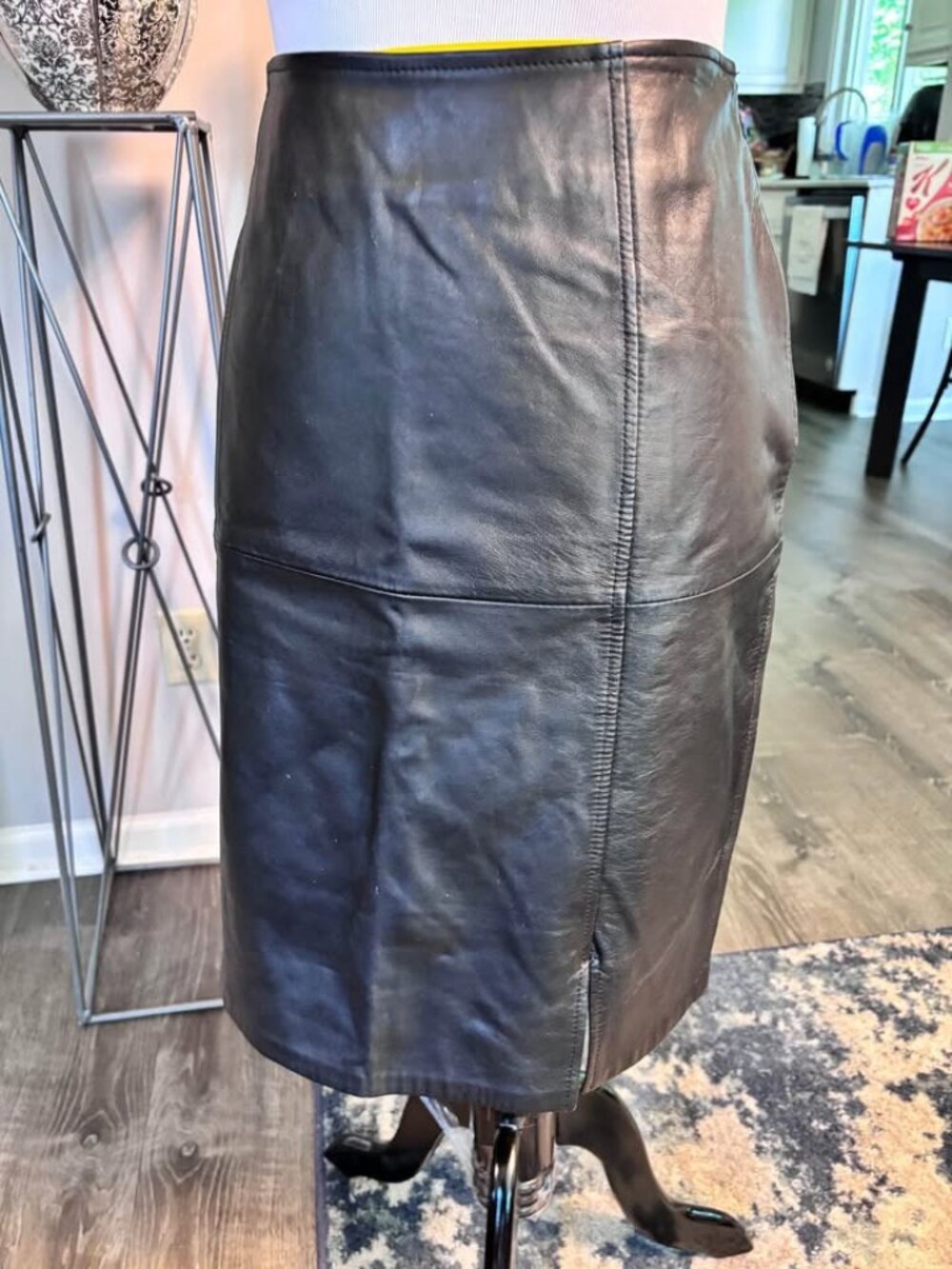 Black Lambskin Leather Pencil Skirt - Sz 8